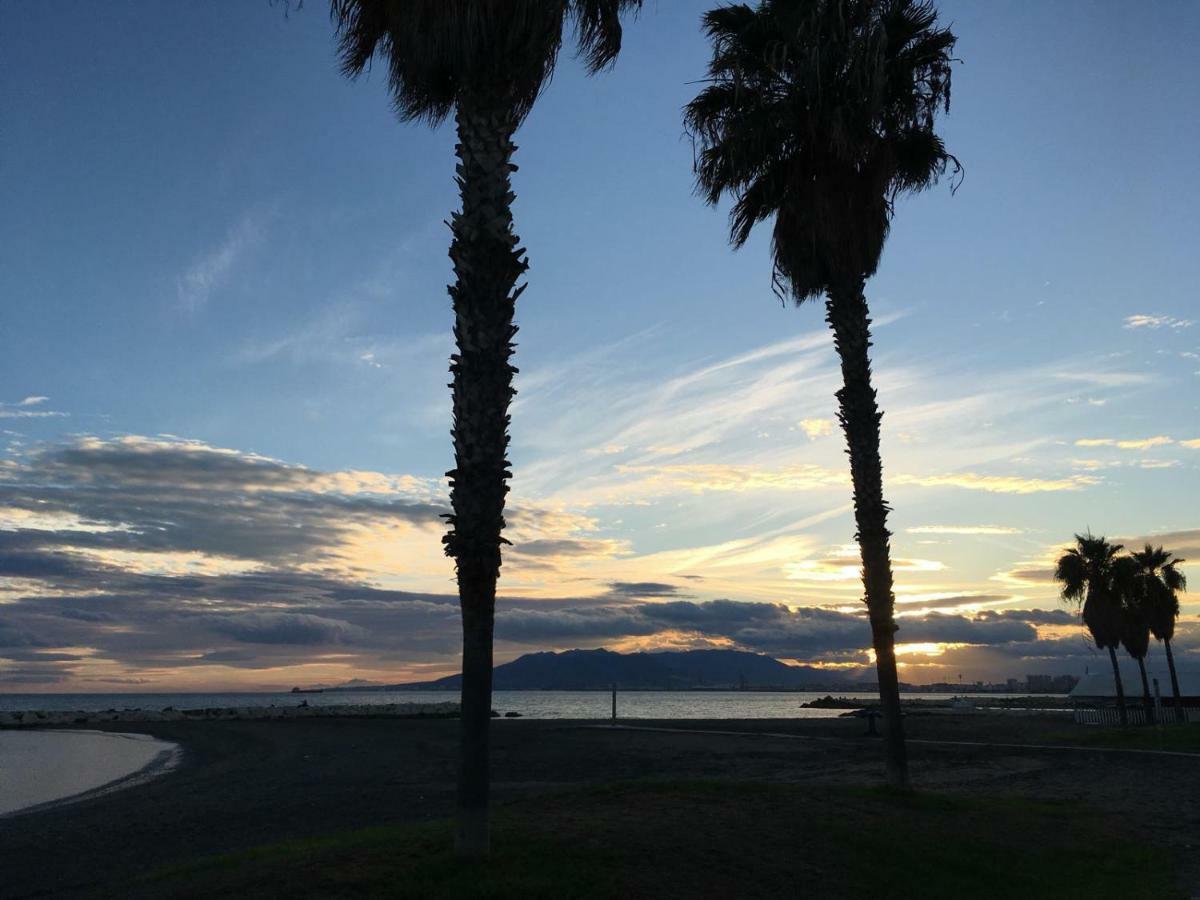 Apartamento Pedregalejo Playa Málaga Esterno foto